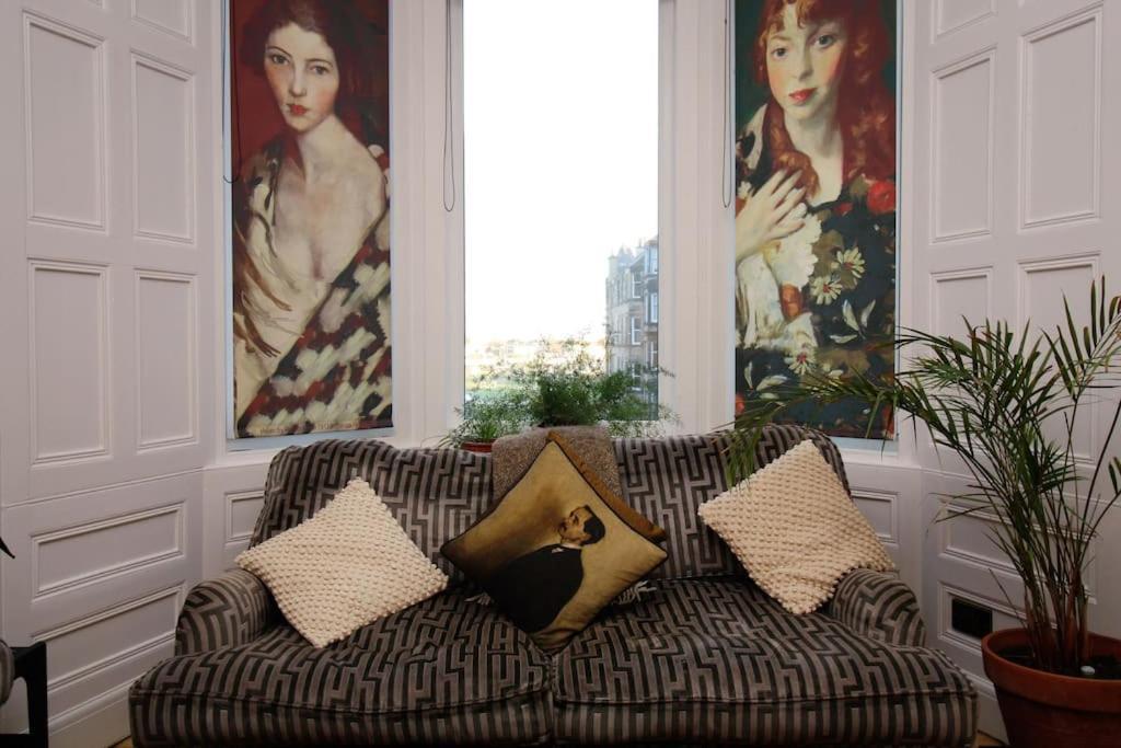 Holyrood Park: Lush & Arty 2 Double Bed Flat Appartement EDI Buitenkant foto