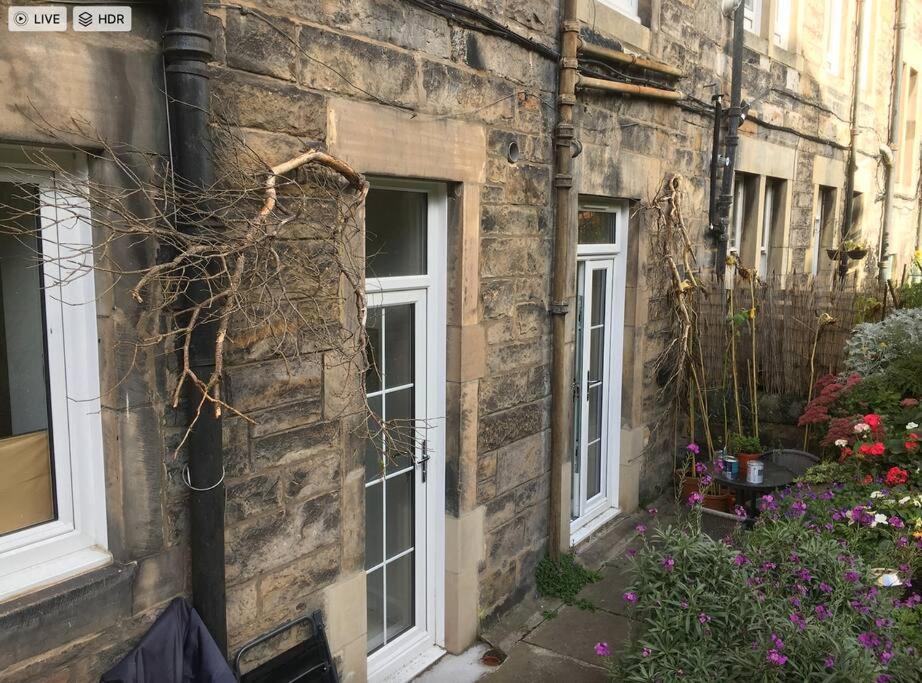 Holyrood Park: Lush & Arty 2 Double Bed Flat Appartement EDI Buitenkant foto
