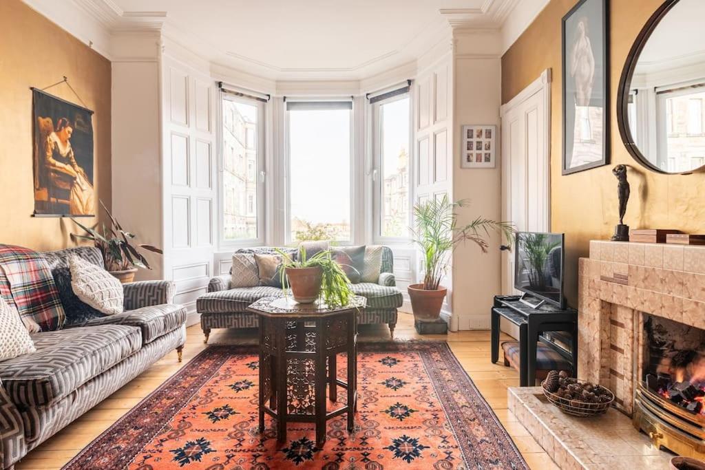 Holyrood Park: Lush & Arty 2 Double Bed Flat Appartement EDI Buitenkant foto
