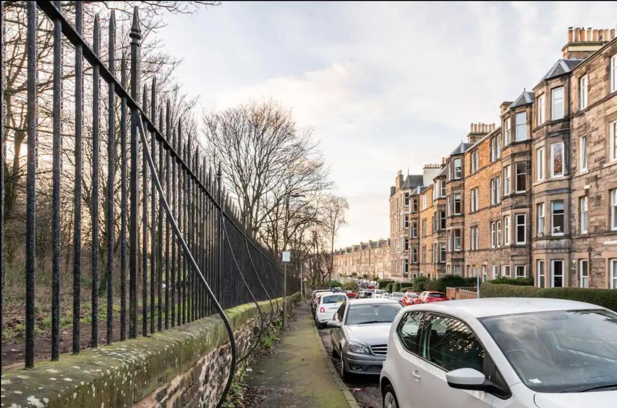 Holyrood Park: Lush & Arty 2 Double Bed Flat Appartement EDI Buitenkant foto
